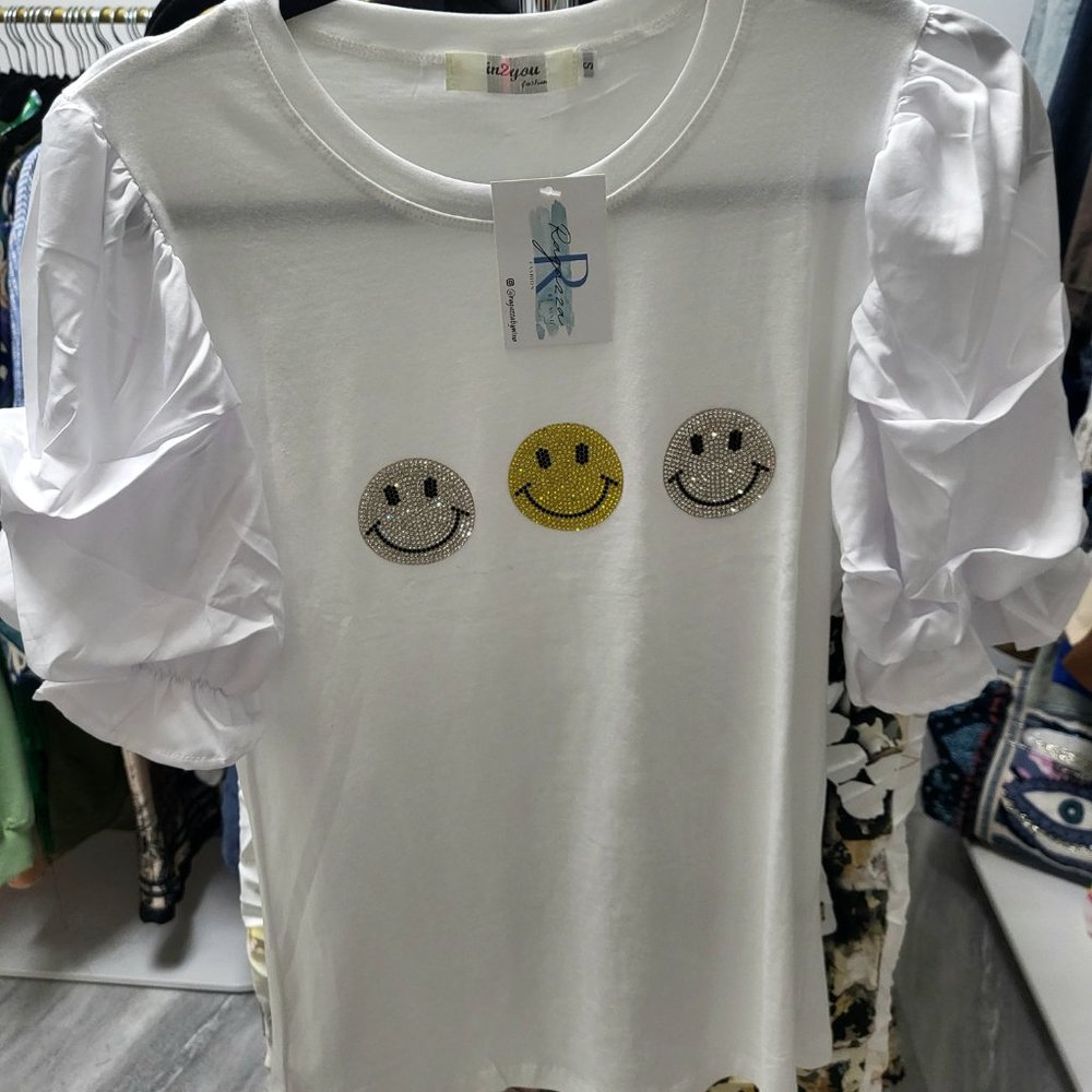 White happy face t-shirt